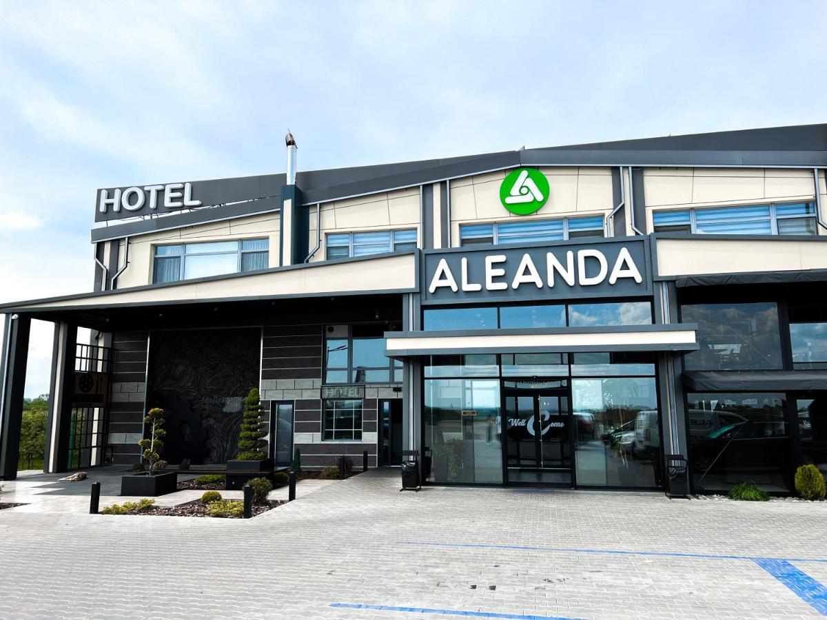 Hotel Aleanda Czerniowce Zewnętrze zdjęcie